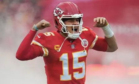 Mahomes renueva contrato con Chiefs hasta 2026 y será el segundo QB mejor pagado de la NFL