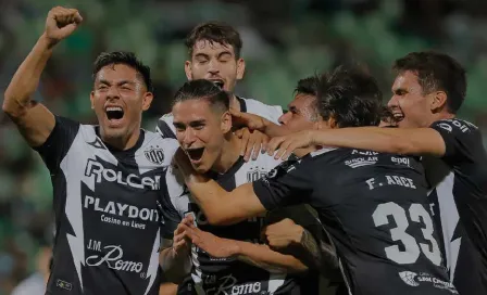 Necaxa aplastó a Santos de visita y consiguió su primera victoria de la temporada