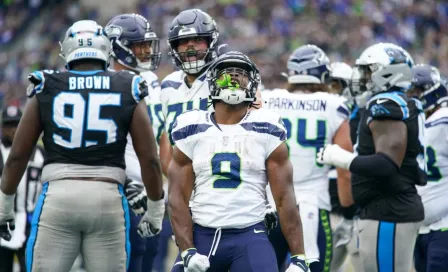 Kenneth Walker III lidera el triunfo de los Seahawks contra Carolina 