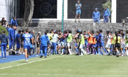 Preparador físico de Cruz Azul se va suspendido tras bronca ante Querétaro en la Sub 23 