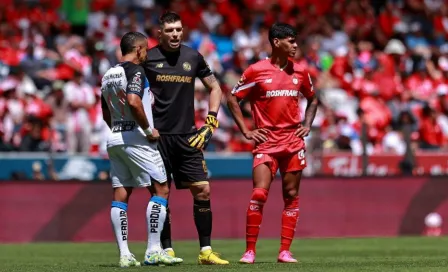 Tiago Volpi afirma que directivo de Gallos provocó pelea durante el Toluca vs Querétaro