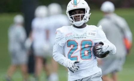 De'Veon Achane, corredor de Miami, será baja tras lesionarse la rodilla