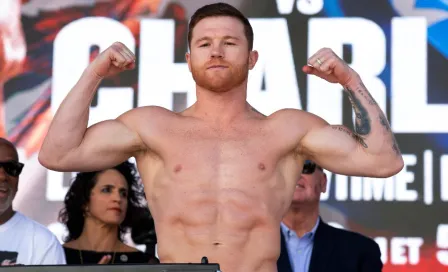 ¿Cuál es el rival obligatorio que tiene 'Canelo' Álvarez en título de OMB?