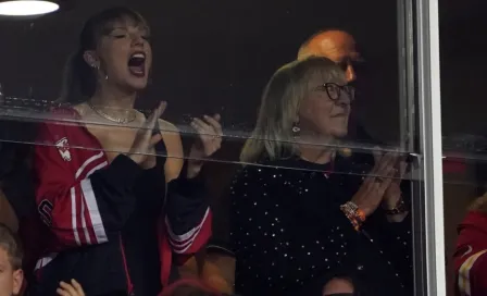 Taylor Swift 'explota' de emoción tras recepción de Travis Kelce en la victoria de Chiefs