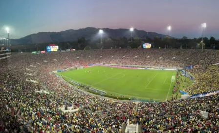 ¡Entrada histórica! Clásico entre Chivas y América en el Rose Bowl tuvo récord de asistencia