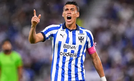 Héctor Moreno renueva con Rayados por un año más