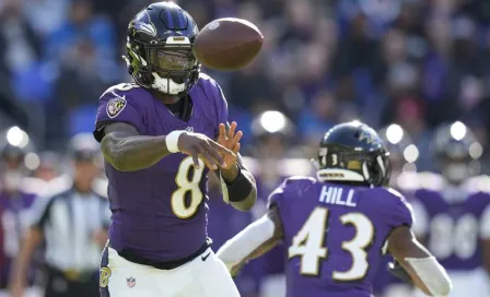 Ravens aplastan a los Detroit Lions con 4 TDs de Lamar Jackson