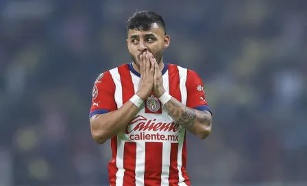 Chivas: Se descarta cambio entre Alexis Vega y Carlos Acevedo