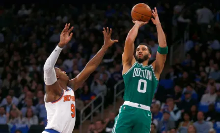 NBA: Celtics se imponen a Knicks con triple de Kristaps Porzingis