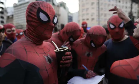 Convocatoria de 'Spider-man' en el Obelisco de Argentina rompió un récord Guinness