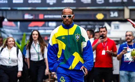 ¡Llega con estilo! Lewis Hamilton se presenta al GP de Brasil con un conjunto de la selección de los 90