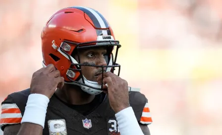 Watson consigue 2 pases de touchdown tras volver de una lesión; Browns demuelen a Cardinals