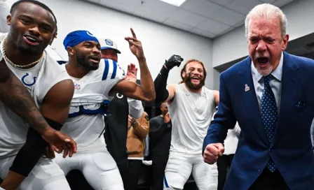 Propietario de Colts festeja con un baile improvisado tras vencer a Panthers