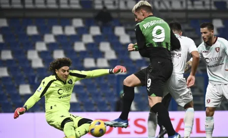 ¡Salvador! Guillermo Ochoa, héroe en el empate de la Salernitana 