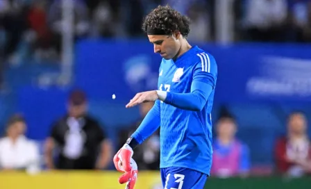 ¡A casa! Ochoa, baja de la Selección Mexicana por lesión