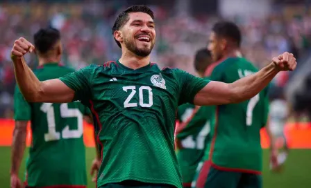 ¡Vaya festejo! Henry Martín celebra su cumpleaños con sus compañeros de Selección Mexicana