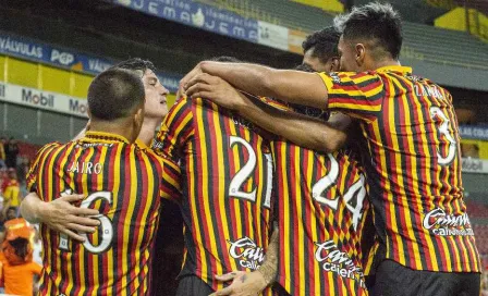 ¡A Semifinales! Leones Negros remonta en casa y elimina a Atlético Morelia