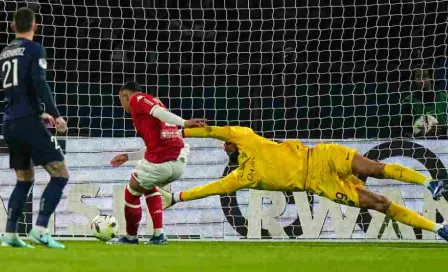 ¡Grosero error! Donnarumma se equivocó y regaló un gol en el juego de PSG ante Mónaco