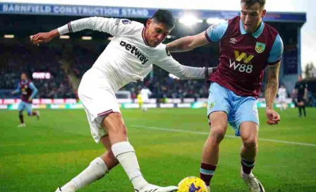 Edson Álvarez fue titular y salió de cambio en remontada de West Ham ante Burnley 