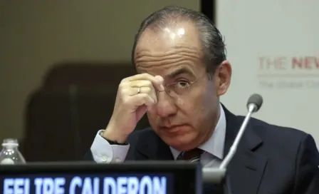 Felipe Calderón 'visita' La Polar y desata locura en internet