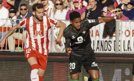 Almería y Betis empatan sin goles, César Montes jugó todo el partido, Guardado no vio minutos