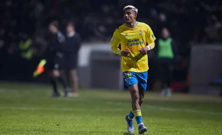 Julián Araujo entra de cambio en la victoria agónica de Las Palmas en la Copa del Rey