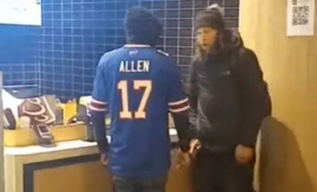 ¡Por un Pokemón! Fanático de Josh Allen se pelea con un hombre en Mc'Donalds