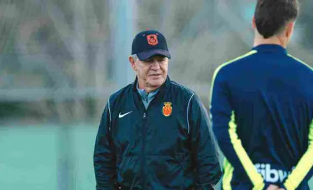 Javier Aguirre sobre enfrentar a Almería y César Montes: "Son doblemente peligrosos"