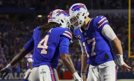 ¡Los 'corrieron' de Buffalo! Bills aplastan 31-10 a Dallas con 221 yardas de James Cook