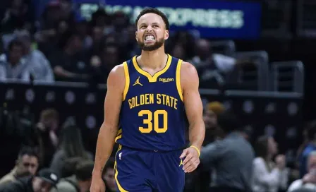 ¡Terminó la racha! Stephen Curry terminó un partido sin triples por primera vez en 268 partidos