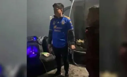 Aficionado de Tigres se hace viral tras destruir su televisión por la derrota en la Final