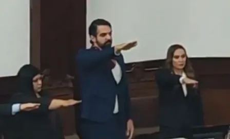 ¿Nueva faceta? Martinoli 'narra' toma de protesta de diputado de Coahuila