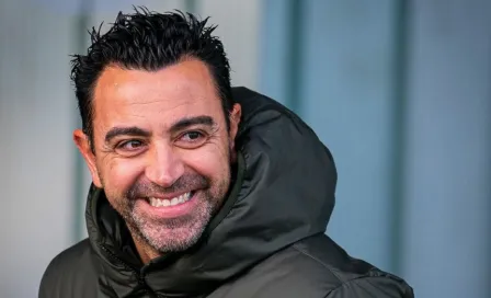 Xavi Hernández se 'deshace' en elogios para Julián Araujo: 'Está haciendo una gran temporada'