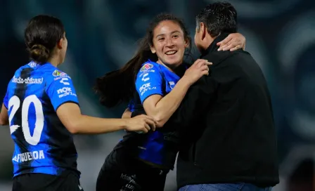 Liga MX Femenil: Deisy Ojeda sorprende con gol olímpico en el empate de Querétaro vs Juárez