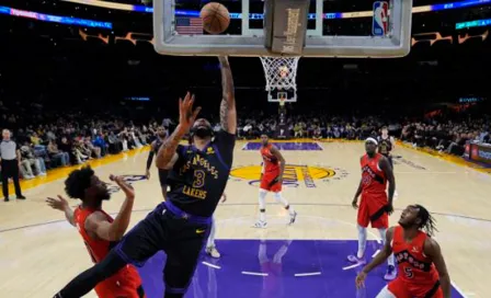 LeBron James y Anthony Davis comandan vibrante victoria de Lakers ante Raptors