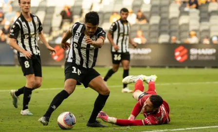 Ulises Dávila marca hat-trick y se convierte en máximo goleador del Macarthur en A-League