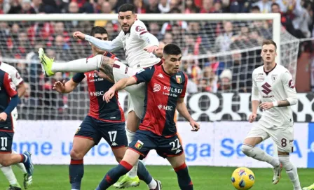 Serie A: Johan Vásquez fue titular en el empate de Genoa ante Torino 