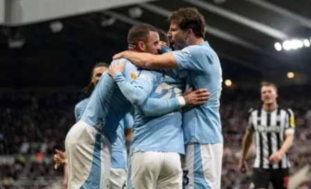 Manchester City remonta ante Newcastle United y se mete en la pelea por el titulo