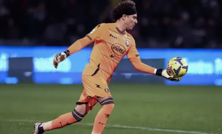 ¿Guillermo Ochoa, culpable de la derrota del Salernitana ante el Napoli por 'grosero error'?