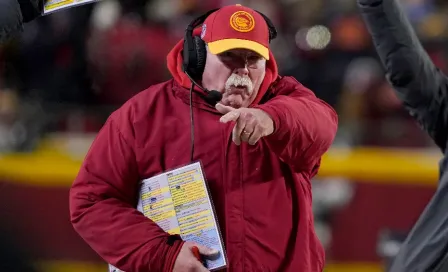 Bigote de Andy Reid se congela en el triunfo de los Chiefs frente a Dolphins 