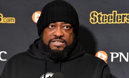 Tomlin explotó y se fue de conferencia al ser cuestionado sobre su continuidad en Steelers 