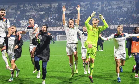 Genoa, con Johan Vásquez, venció al Salernitana de Guillermo Ochoa