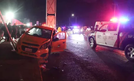 Aficionados son atropellados por camioneta afuera del Estadio Corona; una mujer perdió la vida