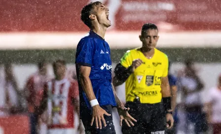 ¡Con el pie derecho! Juan Dinenno se estrena como goleador de Cruzeiro en su debut