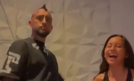 ¡Tiktoker! Arturo Vidal realiza un video bailando con su hija y lo comparte en redes 