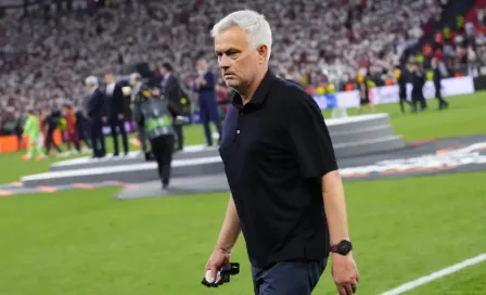 Mourinho recriminó su salida de la Roma a los jugadores: "Cuando sean hombres, me lo devuelven"