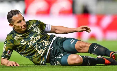 ¡Se encienden las alarmas! Andrés Guardado tuvo que salir de cambio por lesión