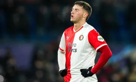 Feyenoord rechazó ofertas por Santiago Giménez y frenaron su salida en este invierno