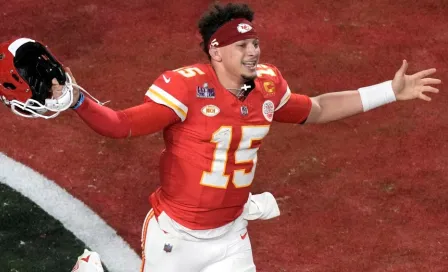 Patrick Mahomes se une al club legendario de Larry Bird tras el triunfo en el Super Bowl