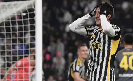 Juventus se va abucheado tras perder en casa ante Udinese y se aleja del liderato